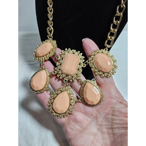 Peach Gold Toned Bib Statement Necklace Chunky Textured Chain Link - Picture 3 of 6